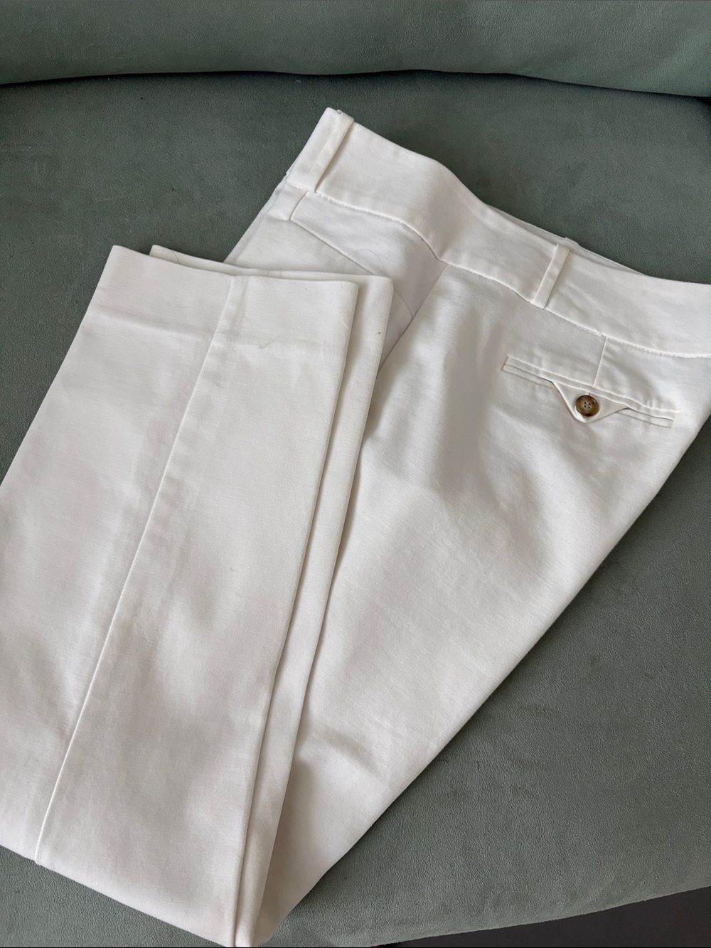 The Limited Women’s White Dress pants- Slim Tailored